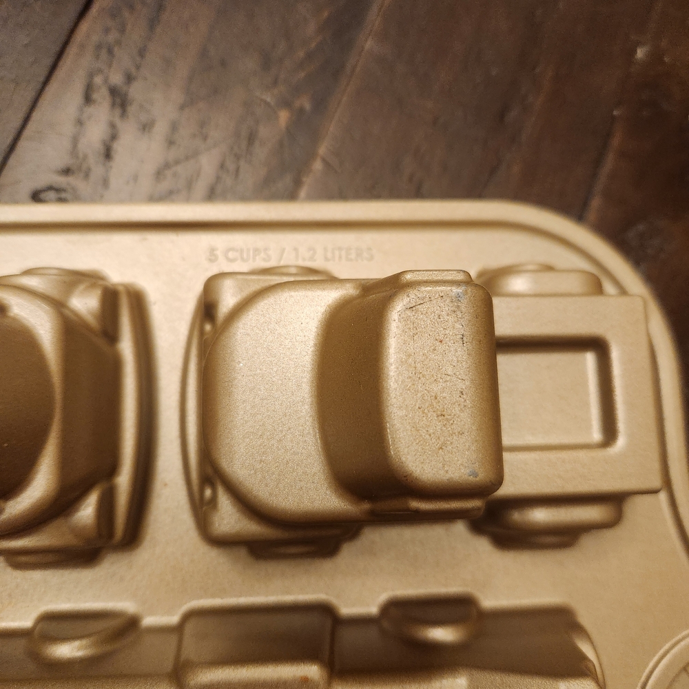 Nordic Ware Gold Sweet Rides Classic Cars Cakelet Pan - Picture 3 of 4